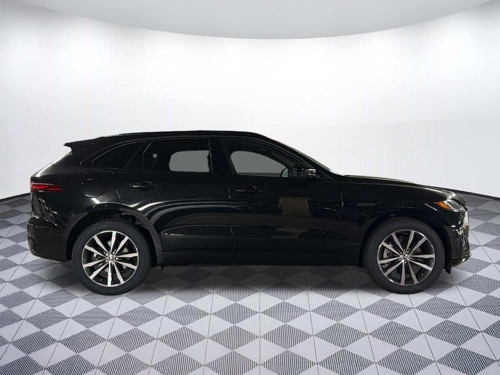 New 2026 Jaguar F-PACE R-Dynamic S AWD/4WD image 8