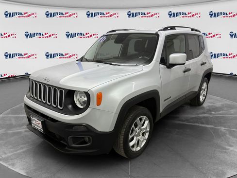 Used 2017 Jeep Renegade Latitude image 7
