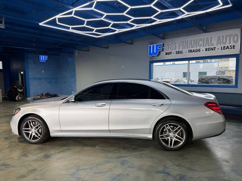 Used 2019 Mercedes-Benz S 560 4MATIC Sedan w/ AMG Line Exterior image 11