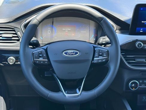 Used 2021 Ford Escape SEL w/ Technology Package FWD image 22