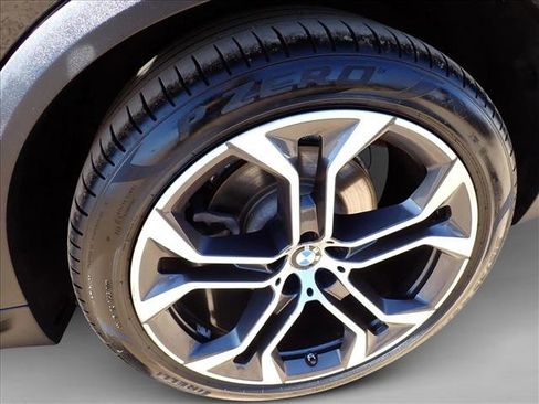 Used 2019 BMW X5 xDrive40i w/ Off-Road Package image 5