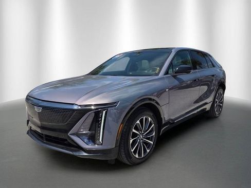 Used 2024 Cadillac Lyriq Sport RWD image 2