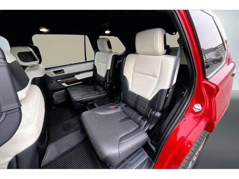 Used 2024 Toyota Sequoia Capstone image 21