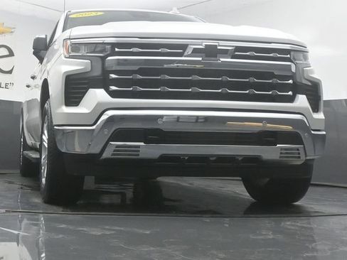 Used 2023 Chevrolet Silverado 1500 LTZ w/ LTZ Premium Package AWD/4WD image 3