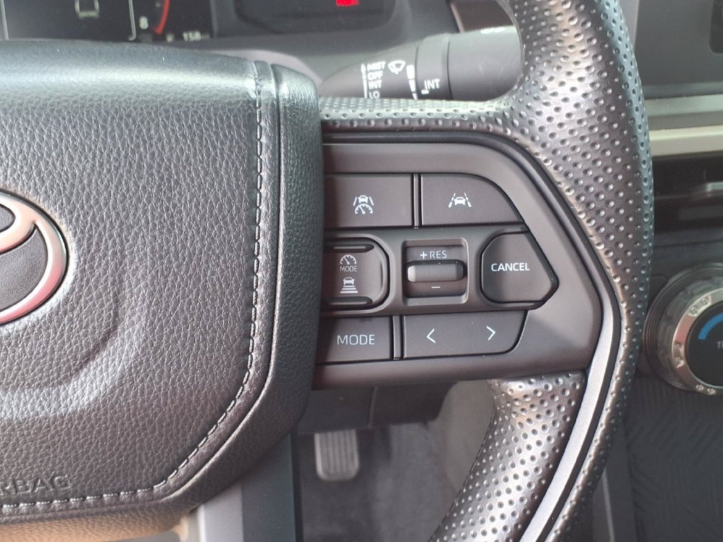 Used 2024 Toyota Tacoma SR5 AWD/4WD image 33