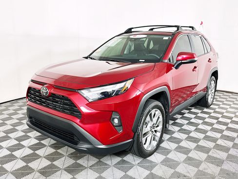 Used 2025 Toyota RAV4 XLE Premium image 7