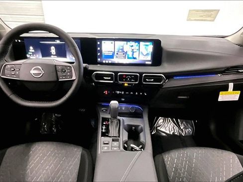 New 2026 Nissan Sentra SV image 5