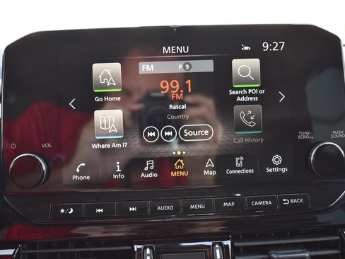 Used 2024 Nissan Pathfinder SL FWD image 38
