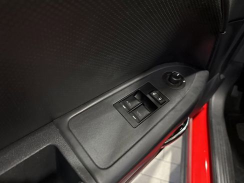 Used 2014 Dodge Challenger R/T image 8