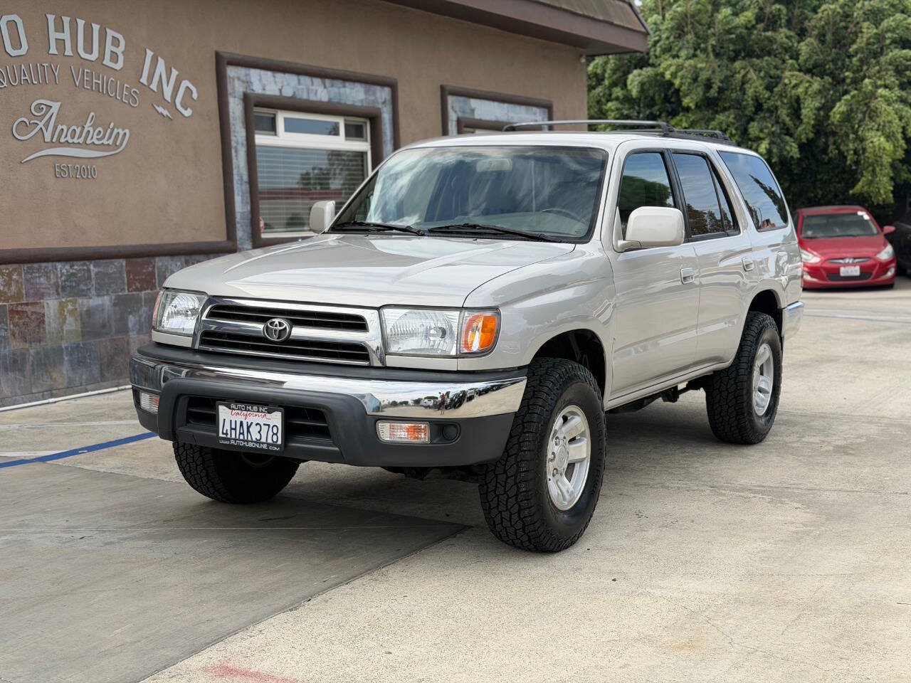 Used 1999 Toyota 4Runner SR5 RWD image 2