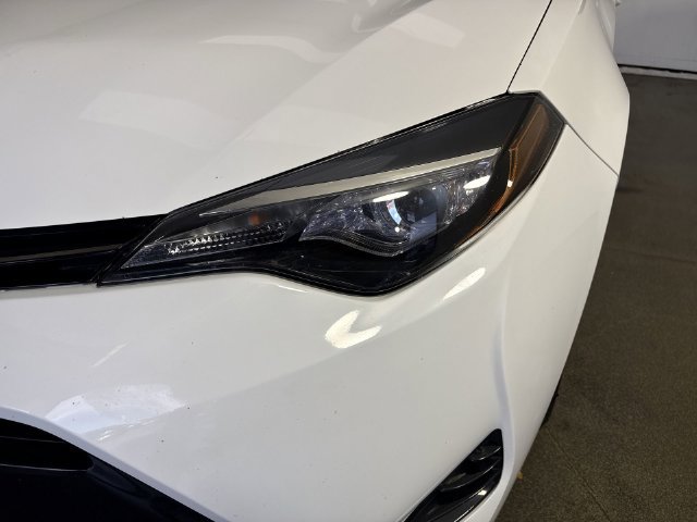 Used 2017 Toyota Corolla LE w/ Carpet Mat Package (TMS) FWD image 27