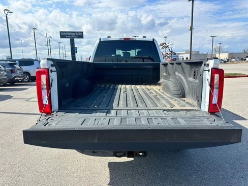 Used 2024 Ford F250 XLT image 5