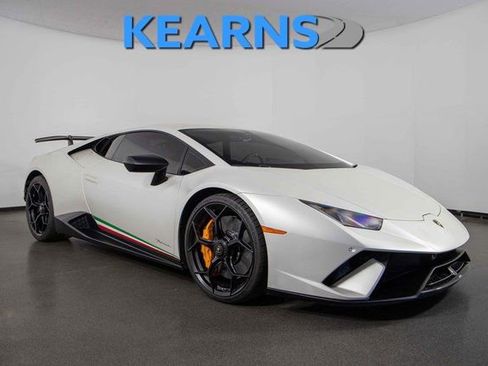 Used 2018 Lamborghini Huracan Performante image 1