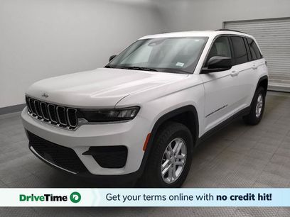 Used 2023 Jeep Grand Cherokee Laredo