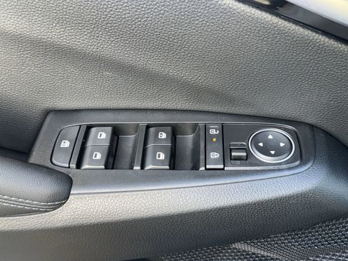 New 2026 Kia Seltos S image 16