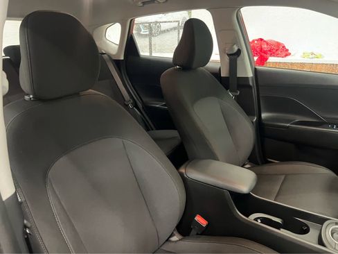 New 2026 Hyundai Kona SE image 13