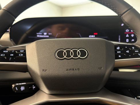 New 2025 Audi Q6 e-tron Premium Plus image 23