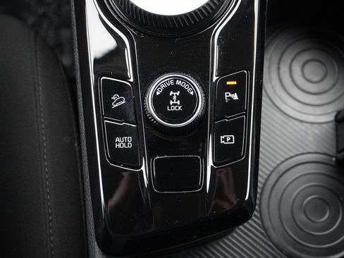 Used 2023 Kia Sportage LX image 47