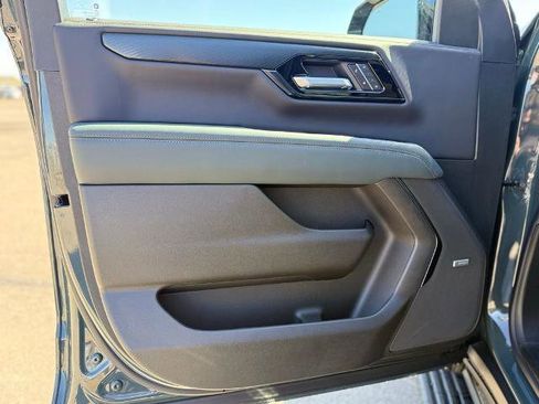 New 2026 GMC Yukon XL AT4 image 8