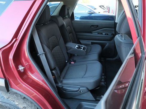 Used 2023 Nissan Pathfinder SV image 28