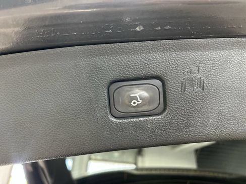 Used 2021 Ford Edge ST-Line AWD/4WD image 33