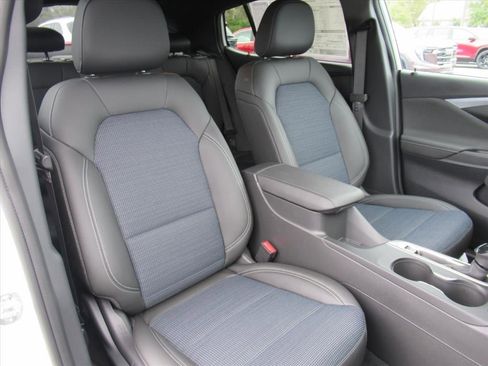 New 2026 Buick Envista Preferred image 9