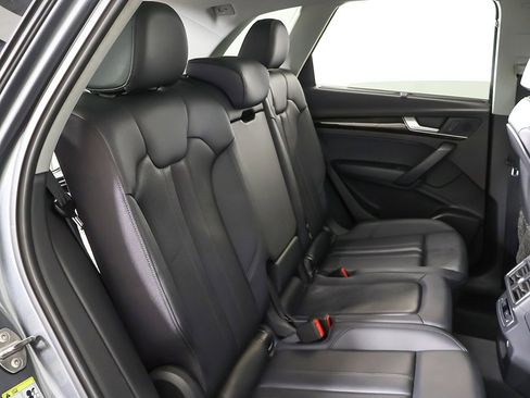 Used 2018 Audi Q5 2.0T Premium Plus w/ Premium Plus Package image 38
