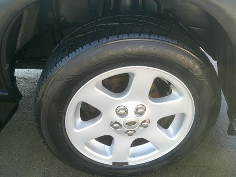 Used 2002 Land Rover Discovery SE image 23