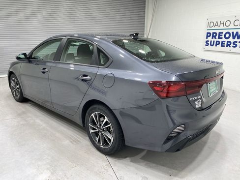 Used 2024 Kia Forte LXS w/ LXS Technology Package FWD image 6