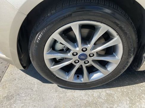 Used 2017 Ford Fusion Energi SE image 12