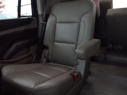 Used 2019 Chevrolet Tahoe Premier image 13