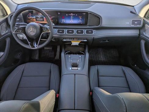 New 2026 Mercedes-Benz GLS 450 4MATIC image 15