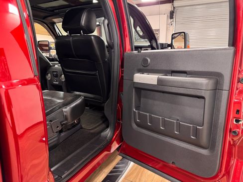 Used 2016 Ford F250 Lariat w/ Lariat Ultimate Package image 16