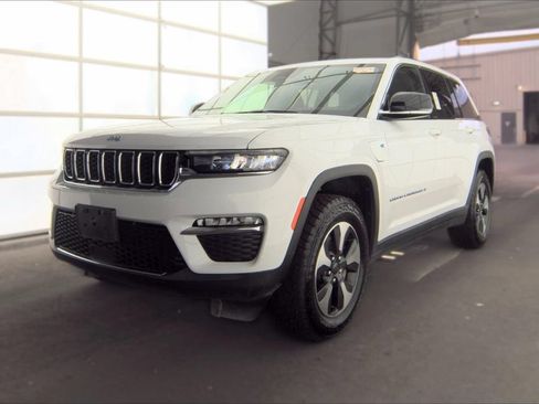 Used 2024 Jeep Grand Cherokee Limited 4xe AWD/4WD image 1