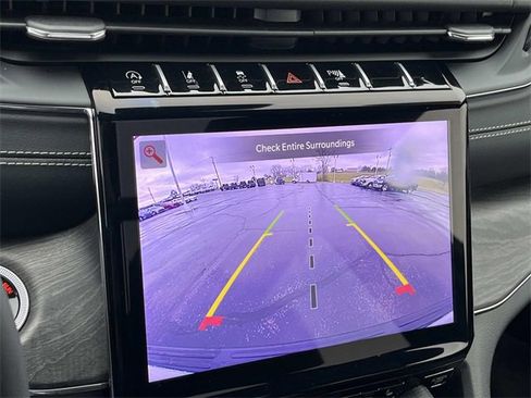 Used 2024 Jeep Grand Cherokee Overland w/ Luxury Tech Group IV image 42