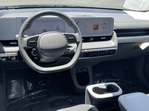 Certified 2023 Hyundai Ioniq 5 SE w/ Cargo Package RWD image 6
