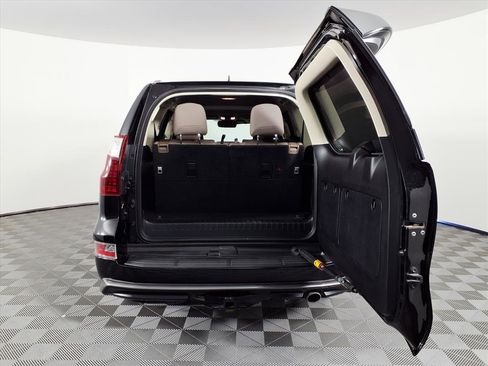 Used 2020 Lexus GX 460 Premium image 8