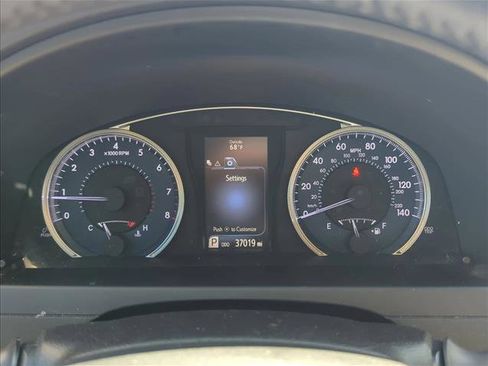 Used 2016 Toyota Camry XLE w/ Advanced Technology Package FWD image 10