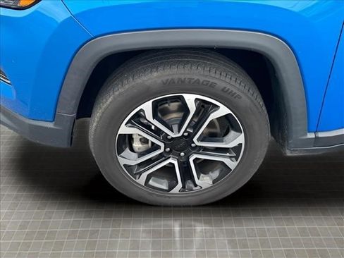 Used 2024 Jeep Compass Limited AWD/4WD image 19