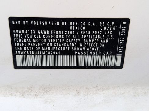 Used 2020 Volkswagen Jetta SE w/ SE Cold Weather Package image 33