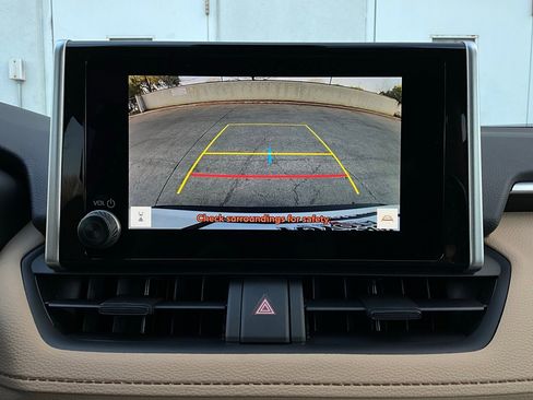 New 2025 Toyota RAV4 XLE image 30