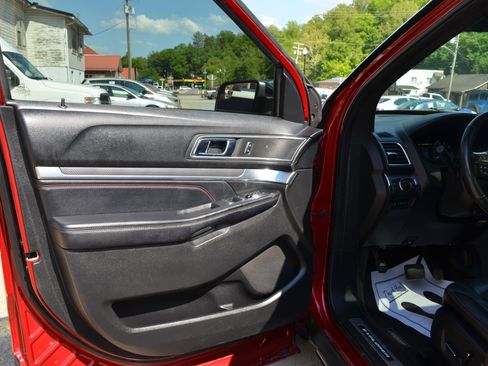 Used 2017 Ford Explorer Sport AWD/4WD image 22