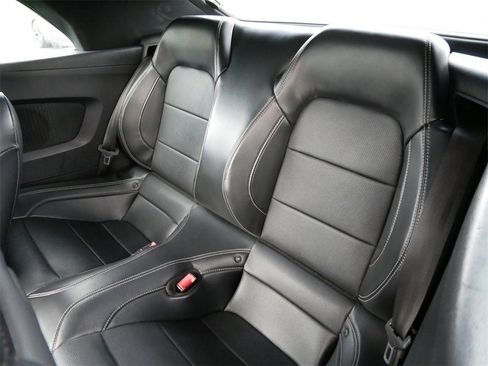 Used 2019 Ford Mustang GT Premium w/ Equipment Group 401A image 9