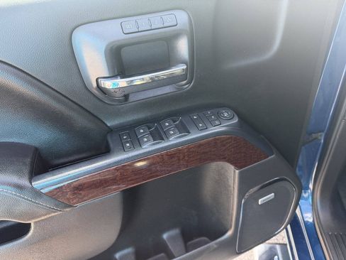 Used 2018 GMC Sierra 1500 SLT AWD/4WD image 12