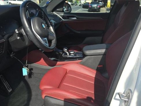 Used 2024 BMW X4 xDrive30i w/ M Sport Package AWD/4WD image 5