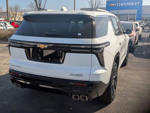 New 2026 Chevrolet Traverse High Country FWD image 8