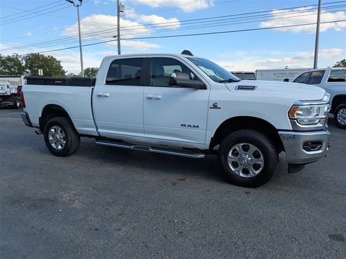 Used 2022 RAM 2500 Big Horn w/ Level 1 Equipment Group image 9