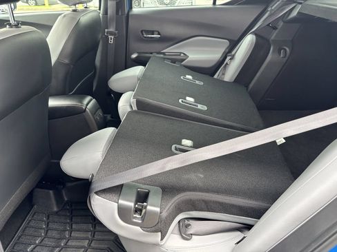 Used 2024 Nissan Kicks SR w/ SR Premium Package FWD image 26
