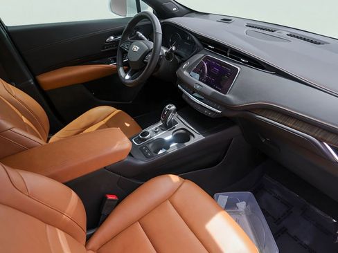 Used 2019 Cadillac XT4 Sport FWD image 33