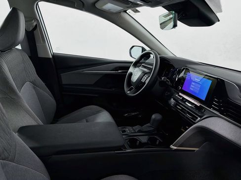 New 2026 Toyota Camry LE FWD image 32